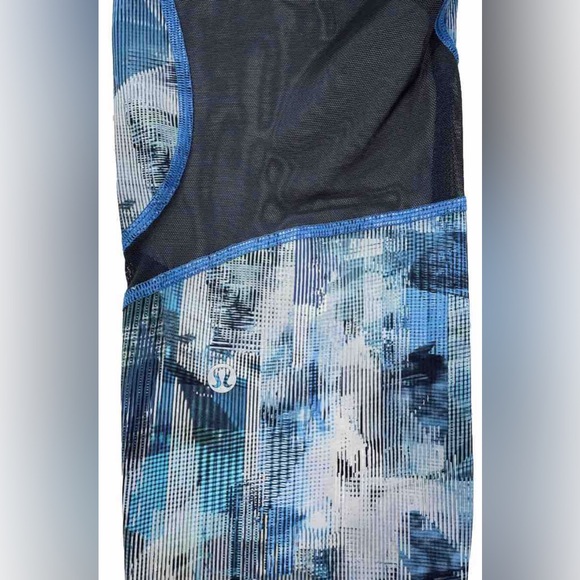 Lululemon Women’s Blue Abstract Mesh Panel Crop Leggings Size 10 - Picture 16 of 16